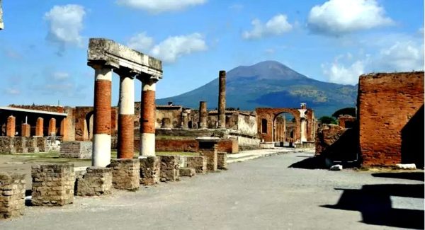 Pompei (Full Day)